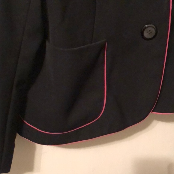 Jkt, Conrad C Petites, Black w pink piping, Sz 14P - Picture 3 of 5